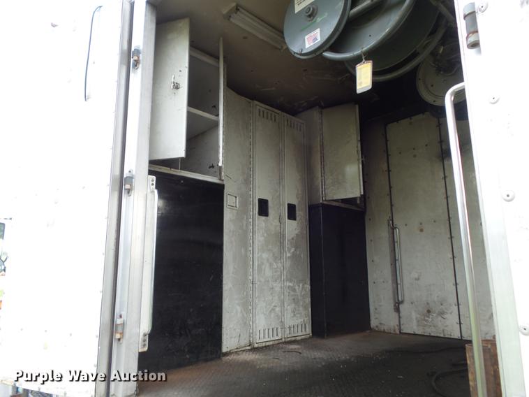 image for item DC7312 1999 Freightliner FL70 Crew Cab box truck