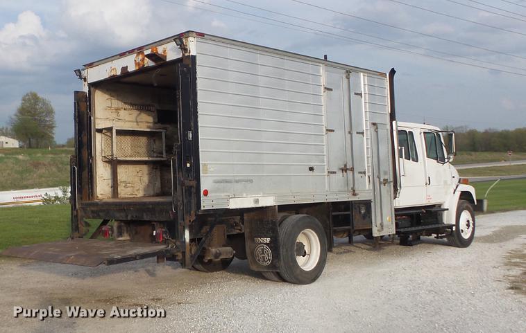 image for item DC7312 1999 Freightliner FL70 Crew Cab box truck