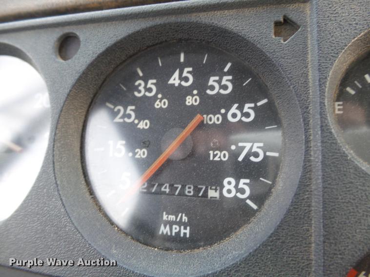 image for item DC7312 1999 Freightliner FL70 Crew Cab box truck