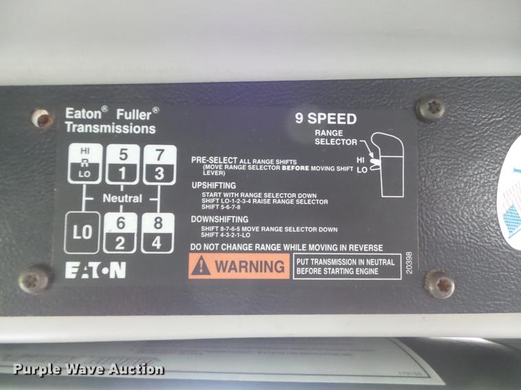 image for item DC7312 1999 Freightliner FL70 Crew Cab box truck