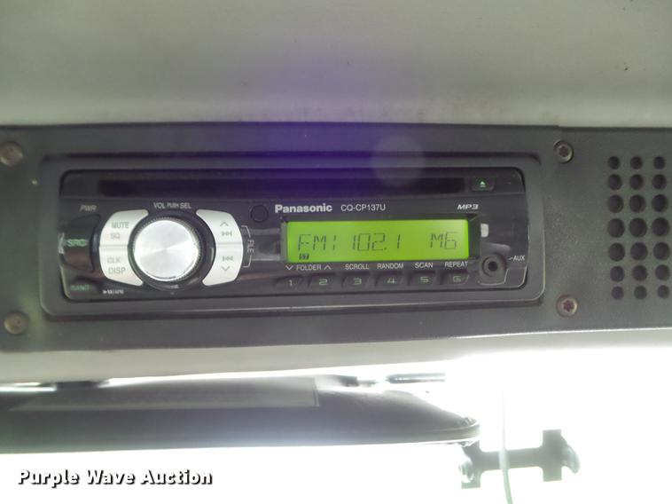 image for item DC7312 1999 Freightliner FL70 Crew Cab box truck