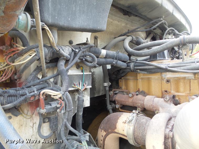 image for item DC7312 1999 Freightliner FL70 Crew Cab box truck
