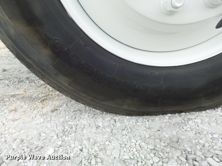 image for item DC7312 1999 Freightliner FL70 Crew Cab box truck
