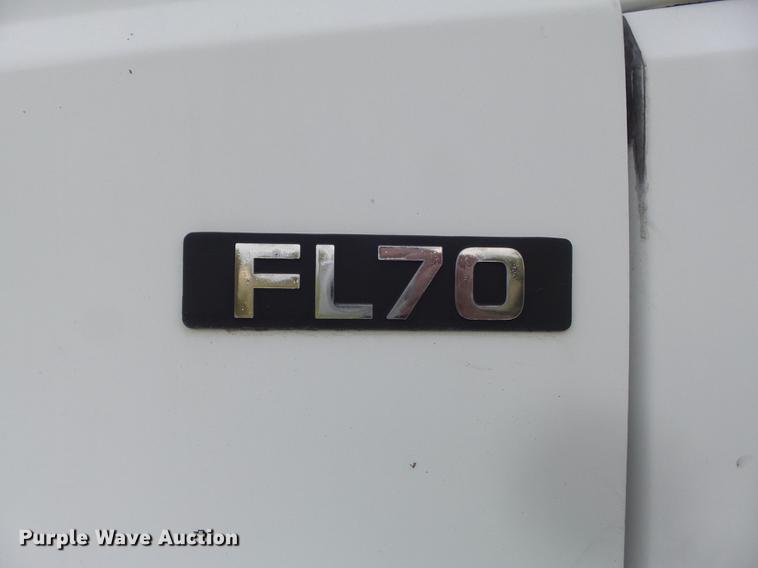 image for item DC7312 1999 Freightliner FL70 Crew Cab box truck