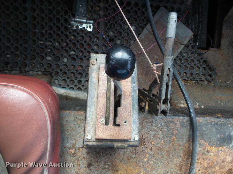 image for item DC7314 United Tractor SM80 Shop Mule aircraft tug