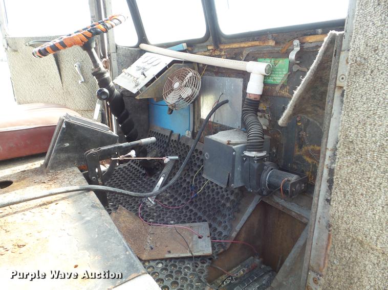 image for item DC7314 United Tractor SM80 Shop Mule aircraft tug