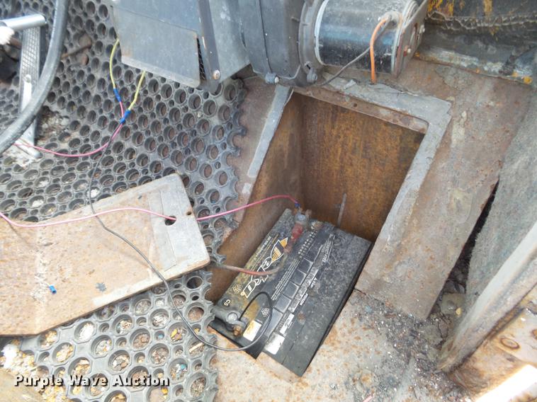 image for item DC7314 United Tractor SM80 Shop Mule aircraft tug