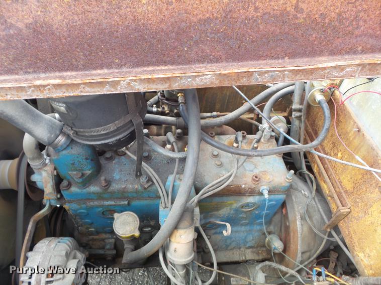 image for item DC7314 United Tractor SM80 Shop Mule aircraft tug