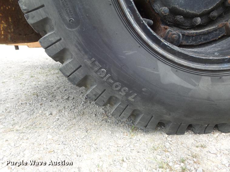 image for item DC7314 United Tractor SM80 Shop Mule aircraft tug