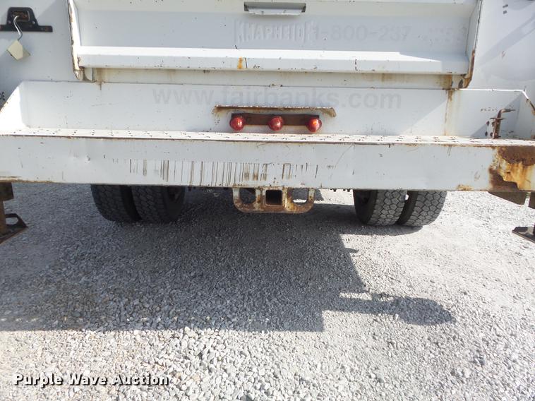 image for item DC7315 2006 Ford F450 Super Duty XL utility truck with crane