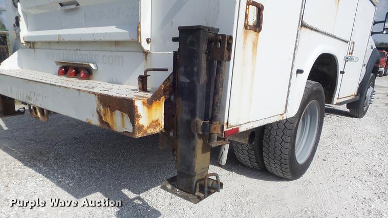 image for item DC7315 2006 Ford F450 Super Duty XL utility truck with crane