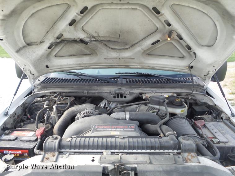 image for item DC7315 2006 Ford F450 Super Duty XL utility truck with crane