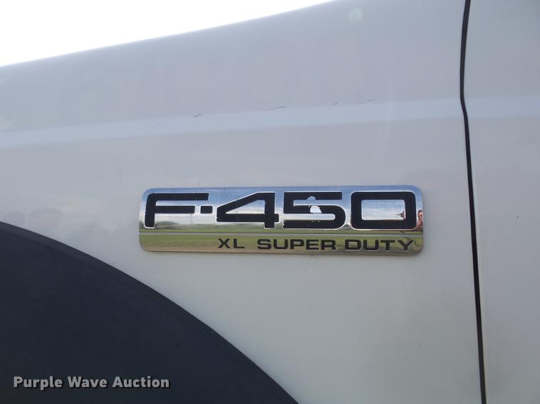 image for item DC7315 2006 Ford F450 Super Duty XL utility truck with crane
