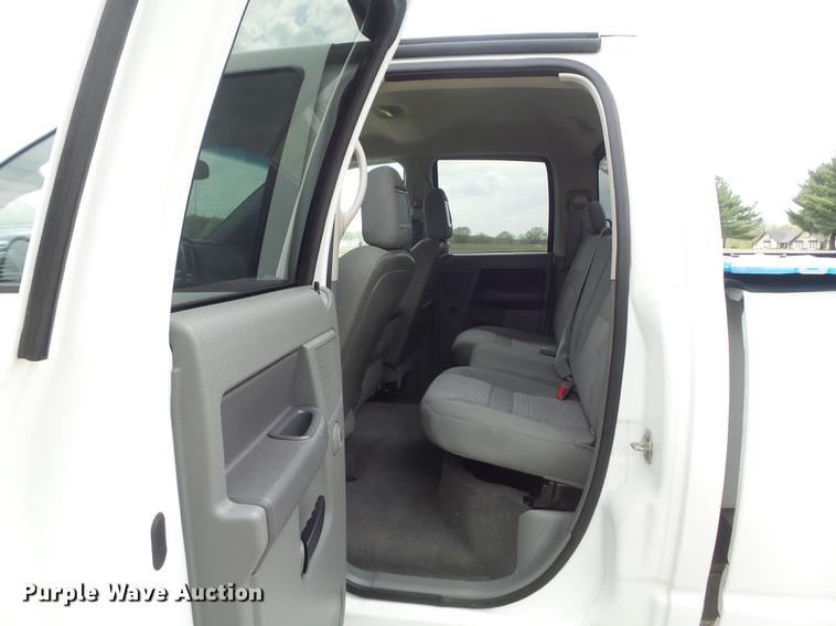 image for item DC7317 2007 Dodge Ram 3500HD SLT Quad Cab pickup truck