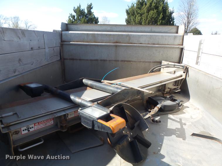 image for item DC7322 2008 Ford F550 Super Duty XL dump truck