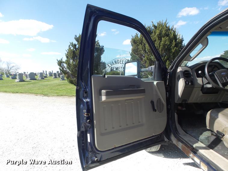 image for item DC7322 2008 Ford F550 Super Duty XL dump truck