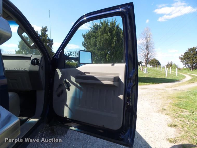 image for item DC7322 2008 Ford F550 Super Duty XL dump truck