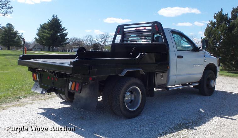 image for item DC7323 2006 Dodge Ram 3500 bale bed pickup truck