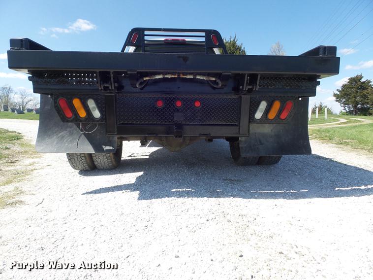 image for item DC7323 2006 Dodge Ram 3500 bale bed pickup truck