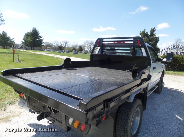 image for item DC7323 2006 Dodge Ram 3500 bale bed pickup truck