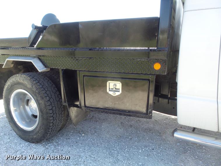 image for item DC7323 2006 Dodge Ram 3500 bale bed pickup truck