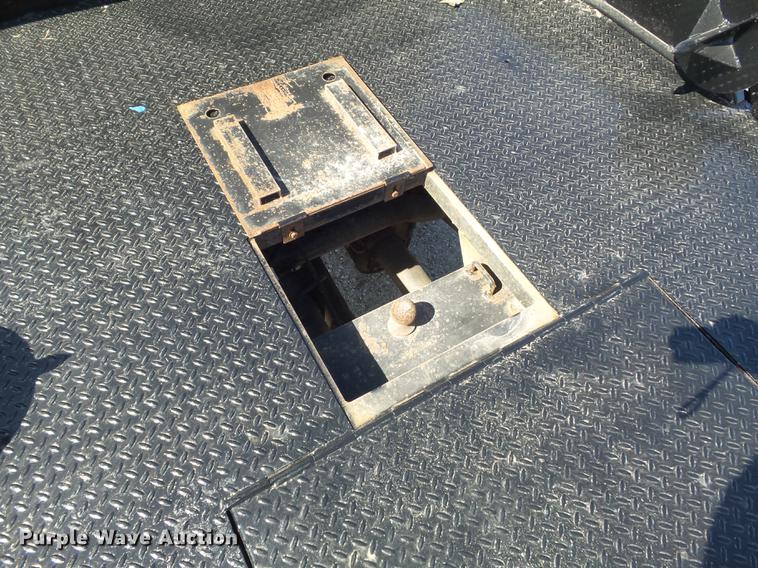 image for item DC7323 2006 Dodge Ram 3500 bale bed pickup truck