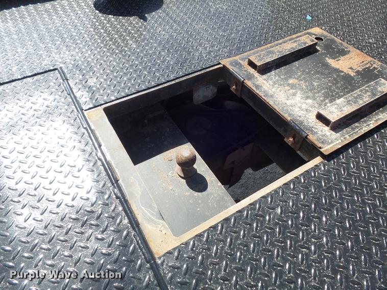 image for item DC7323 2006 Dodge Ram 3500 bale bed pickup truck