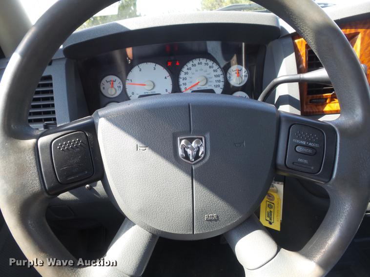 image for item DC7323 2006 Dodge Ram 3500 bale bed pickup truck