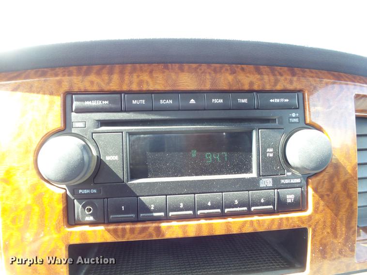 image for item DC7323 2006 Dodge Ram 3500 bale bed pickup truck