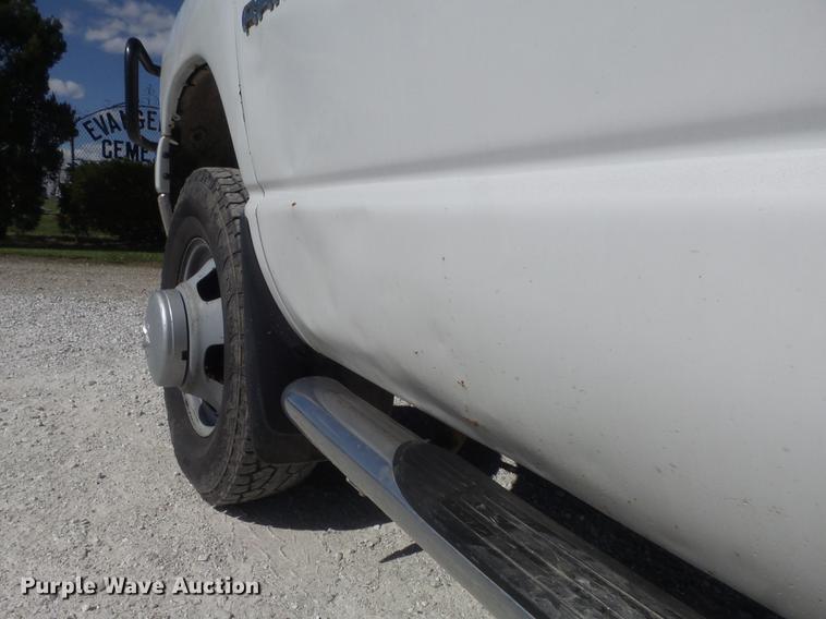 image for item DC7323 2006 Dodge Ram 3500 bale bed pickup truck