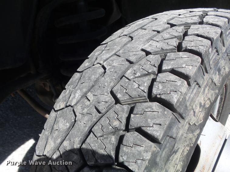 image for item DC7323 2006 Dodge Ram 3500 bale bed pickup truck