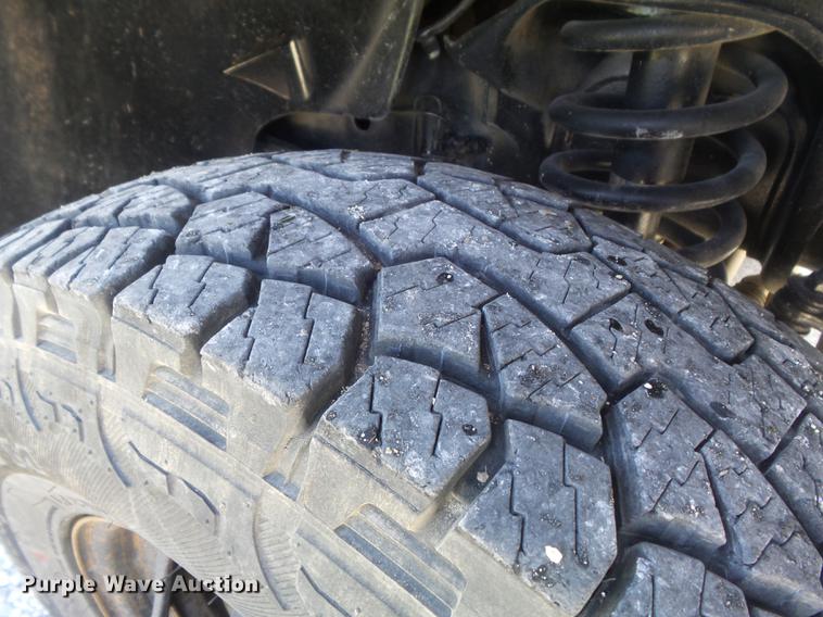 image for item DC7323 2006 Dodge Ram 3500 bale bed pickup truck