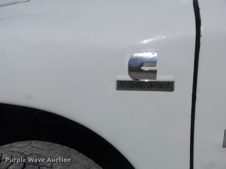 image for item DC7323 2006 Dodge Ram 3500 bale bed pickup truck