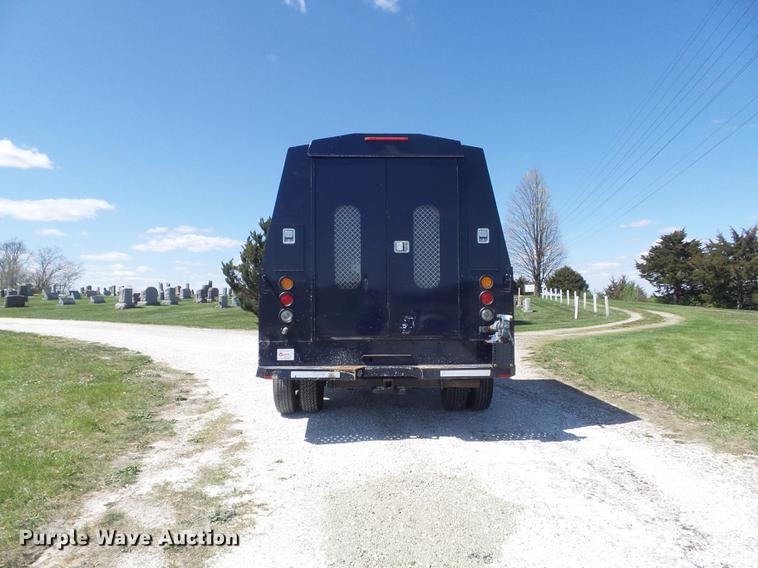 image for item DC7324 2004 Ford F350 Super Duty Lariat Crew Cab utility bed pickup truck