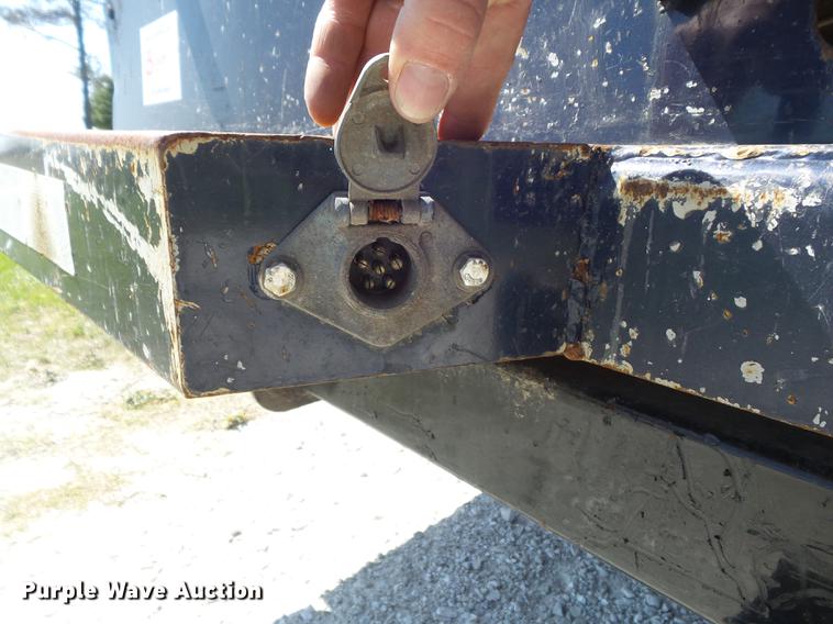 image for item DC7324 2004 Ford F350 Super Duty Lariat Crew Cab utility bed pickup truck