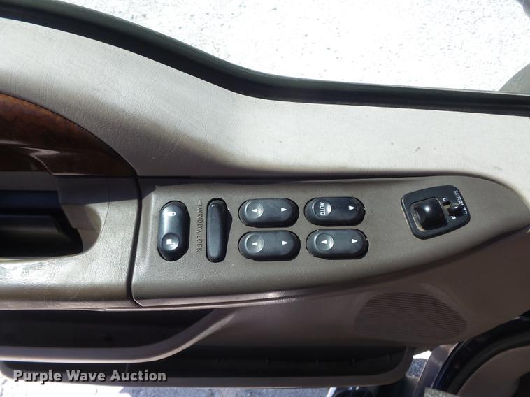 image for item DC7324 2004 Ford F350 Super Duty Lariat Crew Cab utility bed pickup truck