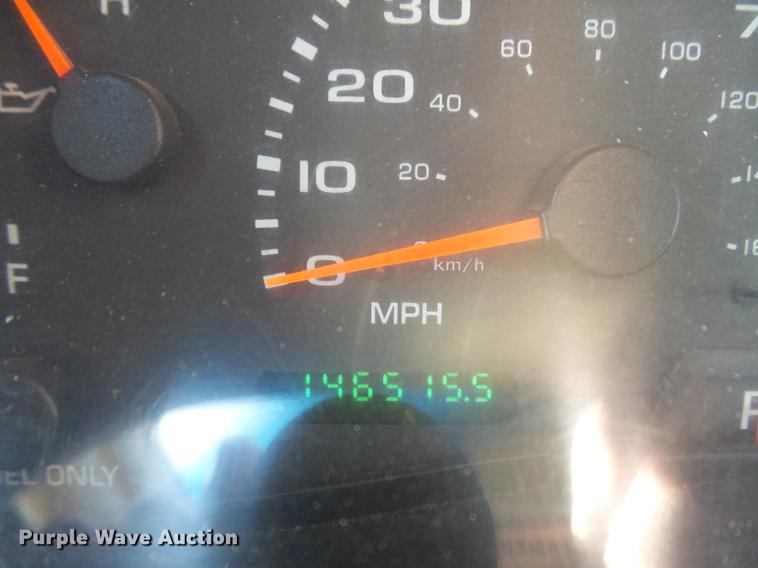 image for item DC7324 2004 Ford F350 Super Duty Lariat Crew Cab utility bed pickup truck