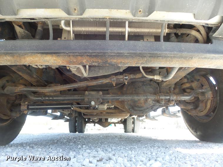 image for item DC7324 2004 Ford F350 Super Duty Lariat Crew Cab utility bed pickup truck