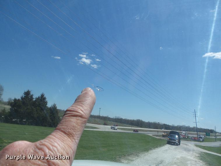 image for item DC7326 2005 Chevrolet Silverado 3500 Ext. Cab flatbed pickup truck