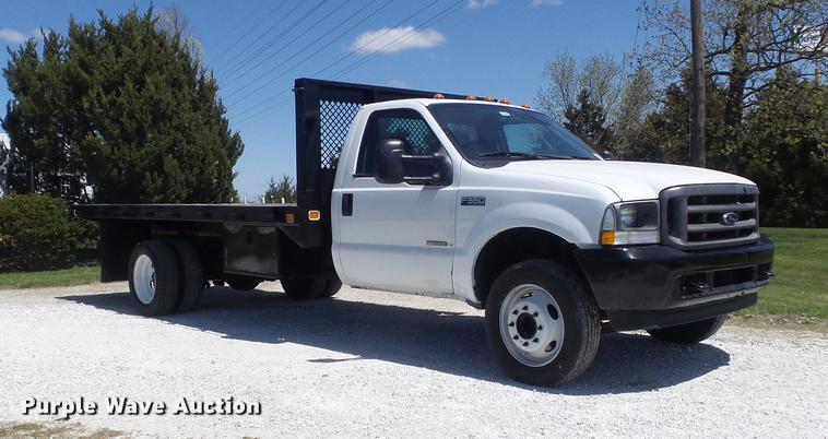 image for item DC7328 2002 Ford F550 Super Duty XL flatbed truck