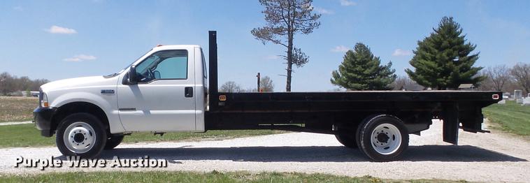 image for item DC7328 2002 Ford F550 Super Duty XL flatbed truck