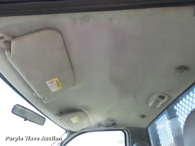 image for item DC7328 2002 Ford F550 Super Duty XL flatbed truck