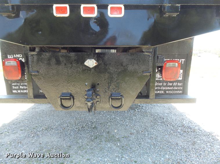 image for item DC7328 2002 Ford F550 Super Duty XL flatbed truck