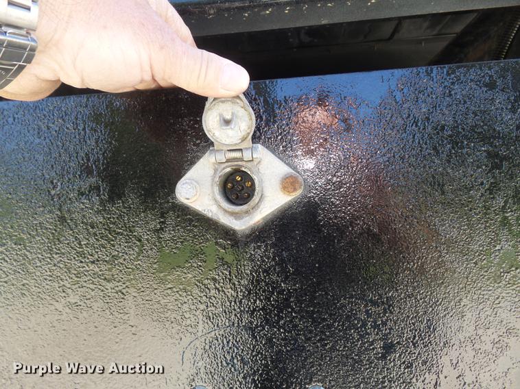 image for item DC7328 2002 Ford F550 Super Duty XL flatbed truck