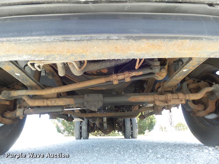 image for item DC7328 2002 Ford F550 Super Duty XL flatbed truck