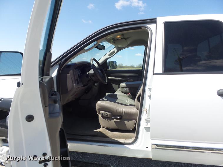 image for item DC7329 2004 Dodge Ram 2500 Laramie Quad Cab pickup truck