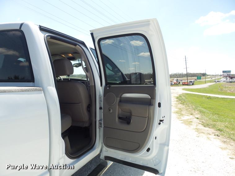 image for item DC7329 2004 Dodge Ram 2500 Laramie Quad Cab pickup truck