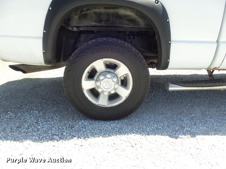 image for item DC7329 2004 Dodge Ram 2500 Laramie Quad Cab pickup truck