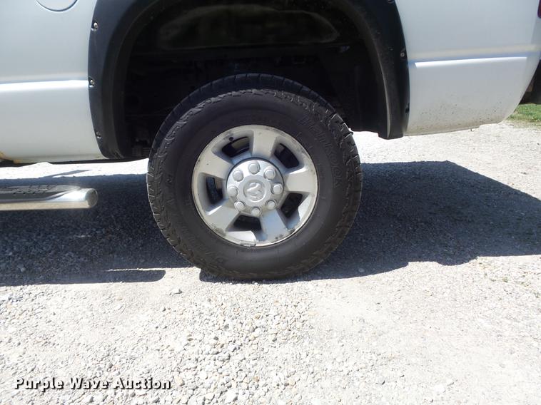 image for item DC7329 2004 Dodge Ram 2500 Laramie Quad Cab pickup truck