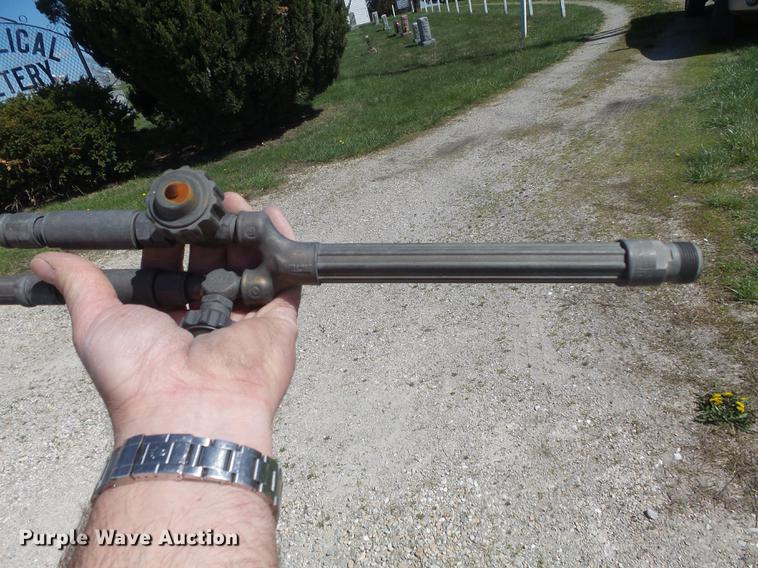 image for item DC7331 2007 Ford F550 Super Duty XL SuperCab service truck with crane